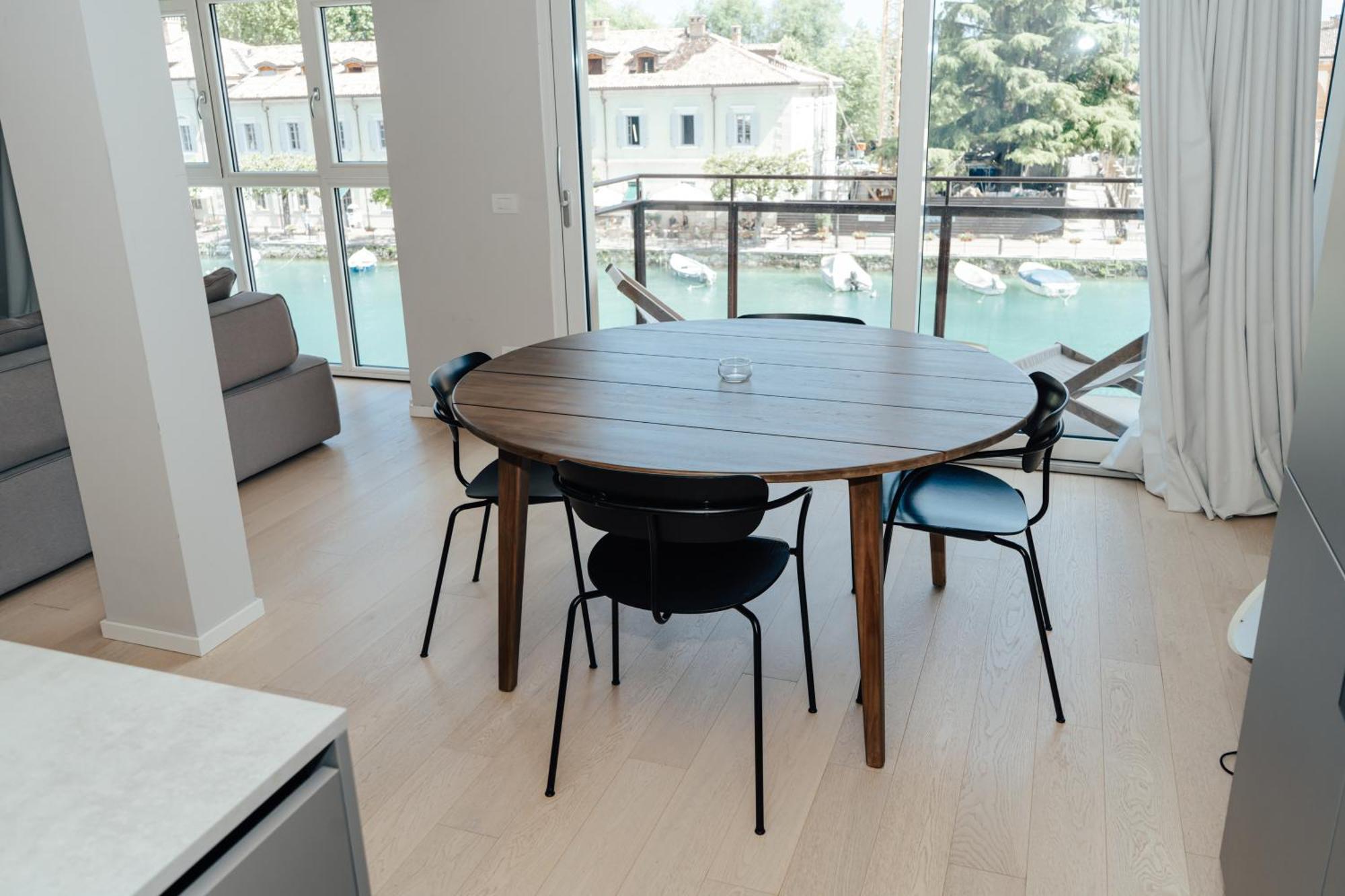 פסקיארה דל גארדה C House Rooms Lake מראה חיצוני תמונה