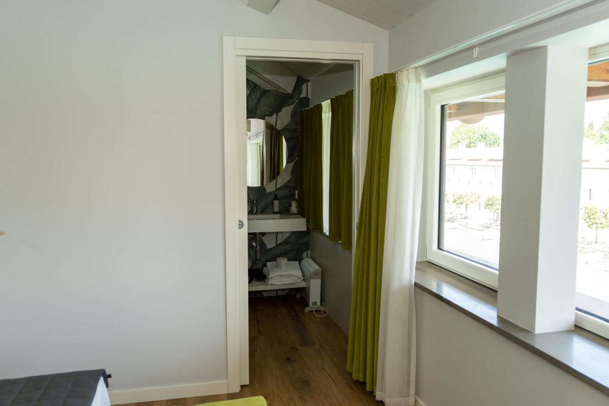 פסקיארה דל גארדה C House Rooms Lake מראה חיצוני תמונה