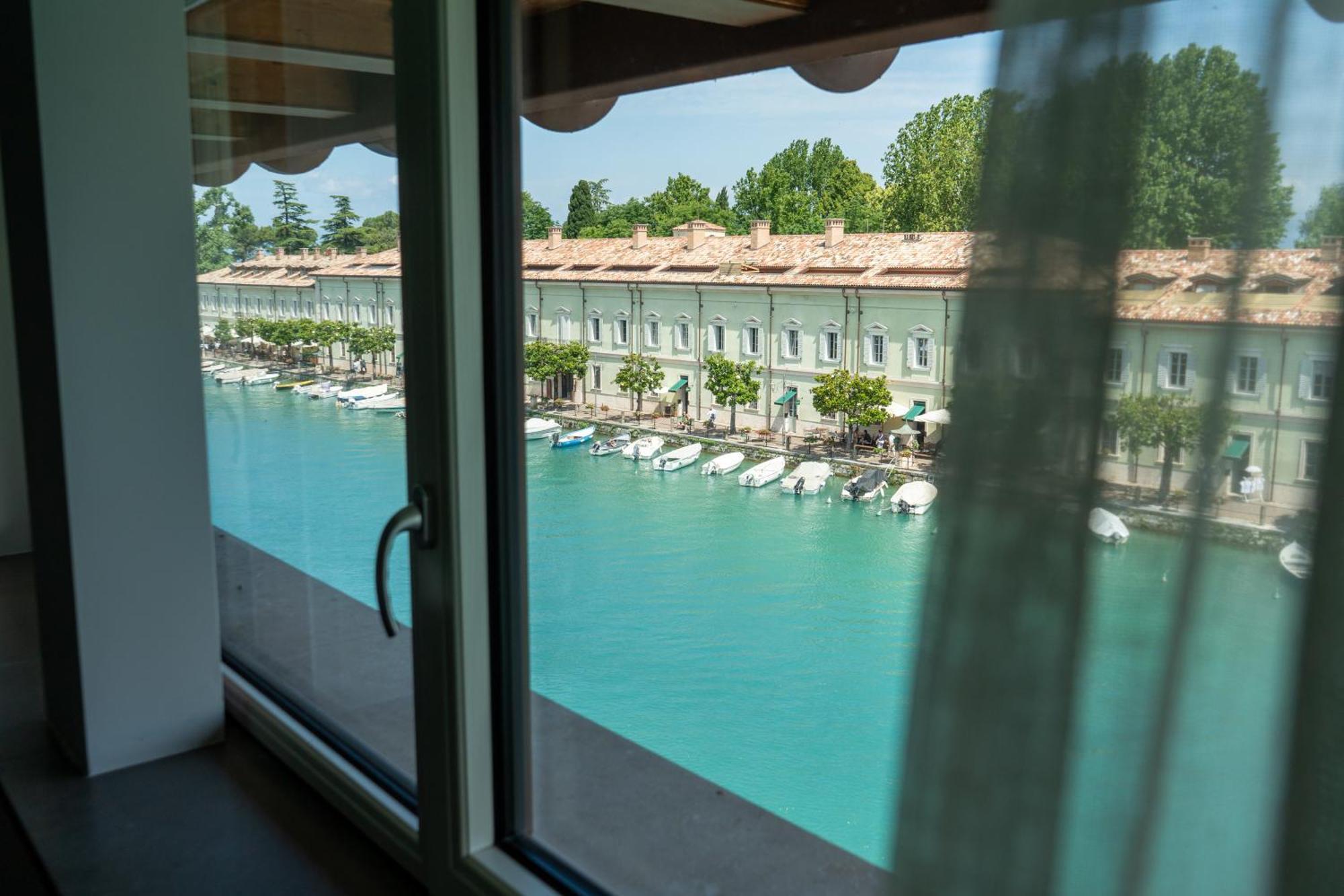 פסקיארה דל גארדה C House Rooms Lake מראה חיצוני תמונה
